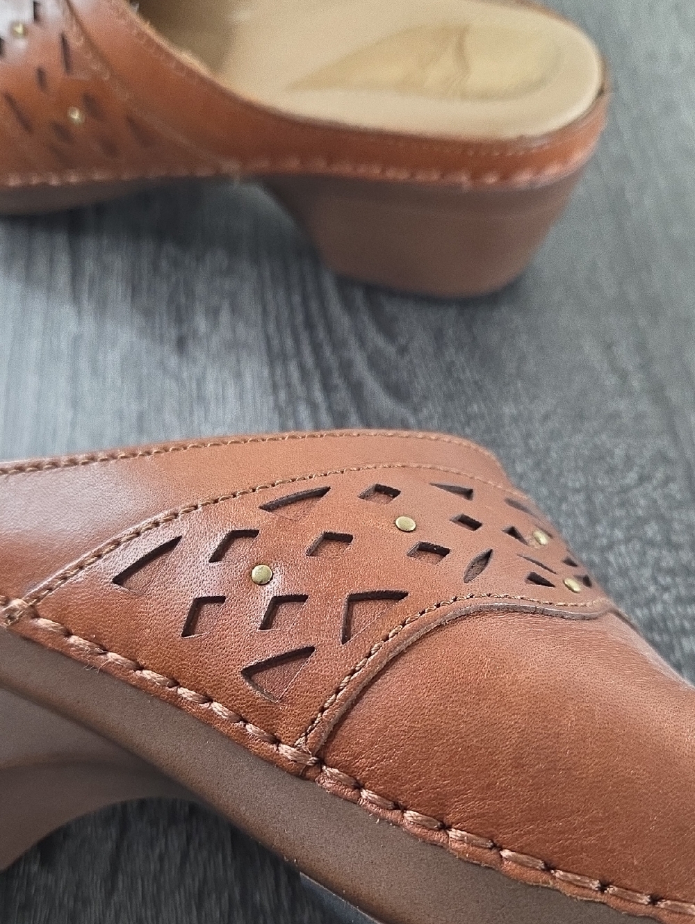 Dansko Shyanne Brown Leather Slip-On Clogs with Laser-Cut Floral Band Size 41 - Picture 14 of 16